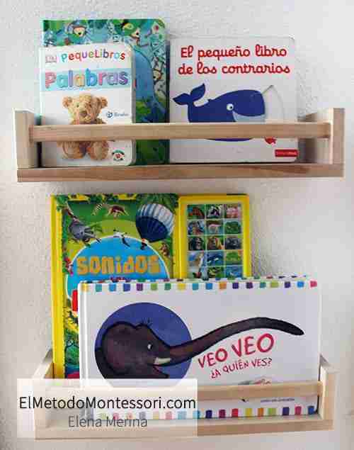Estanteria de Libros en una Habitación Montessori para Niños